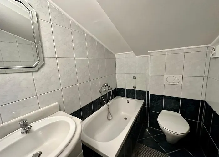 Velvet Vista Apartment *