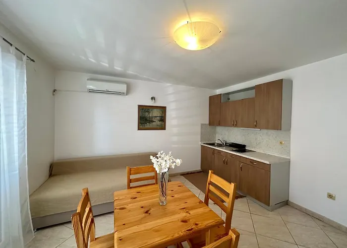 Apartment Velvet Vista *