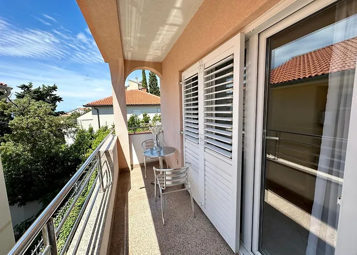 Velvet Vista Apartment