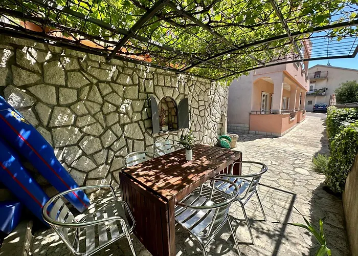 Velvet Vista Apartment